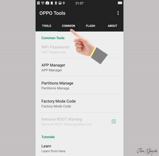 Sau đó ta bật Oppo tool, vào tab Common và chọn Root.